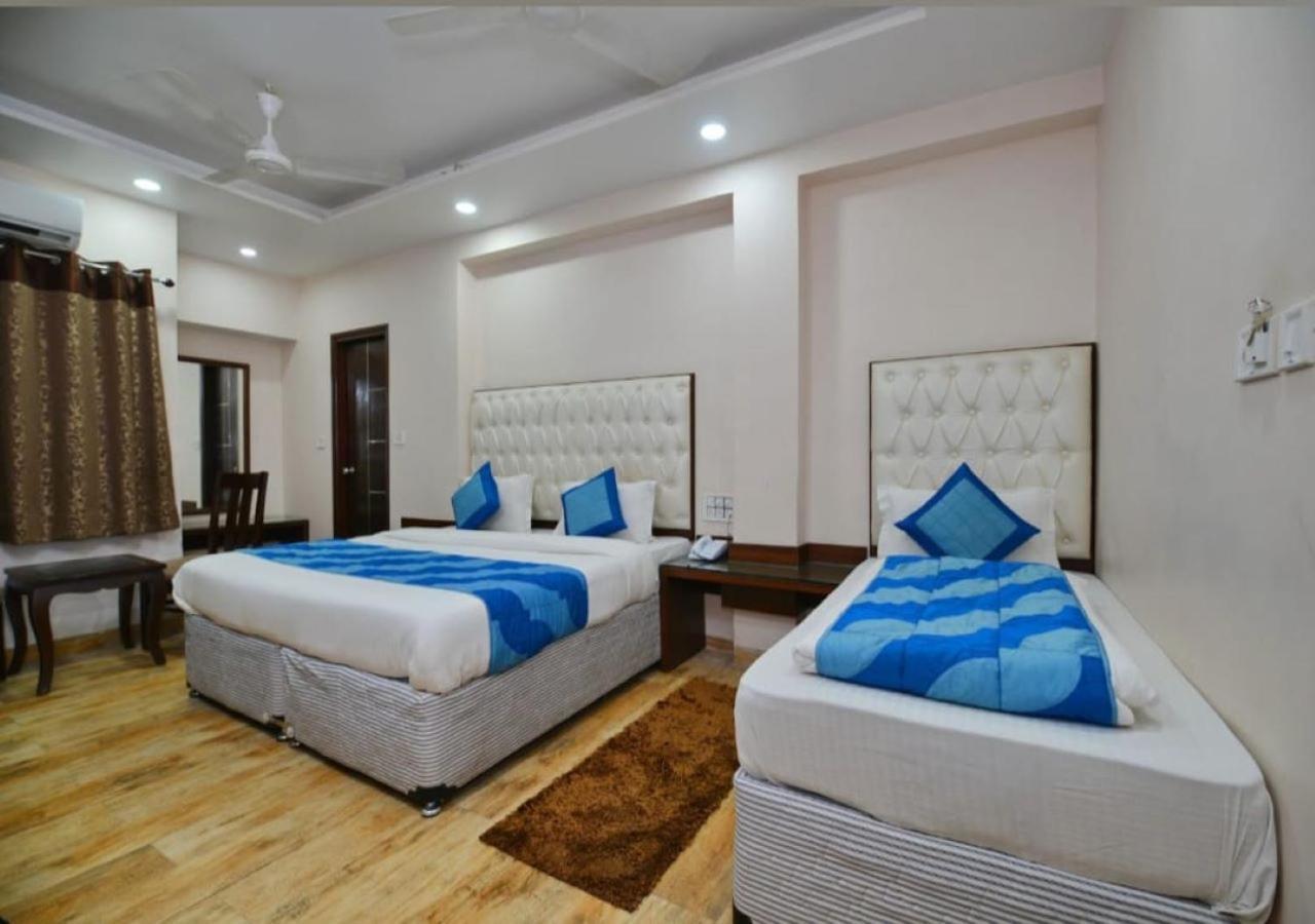 Hotel Family Spot Nueva Delhi Exterior foto