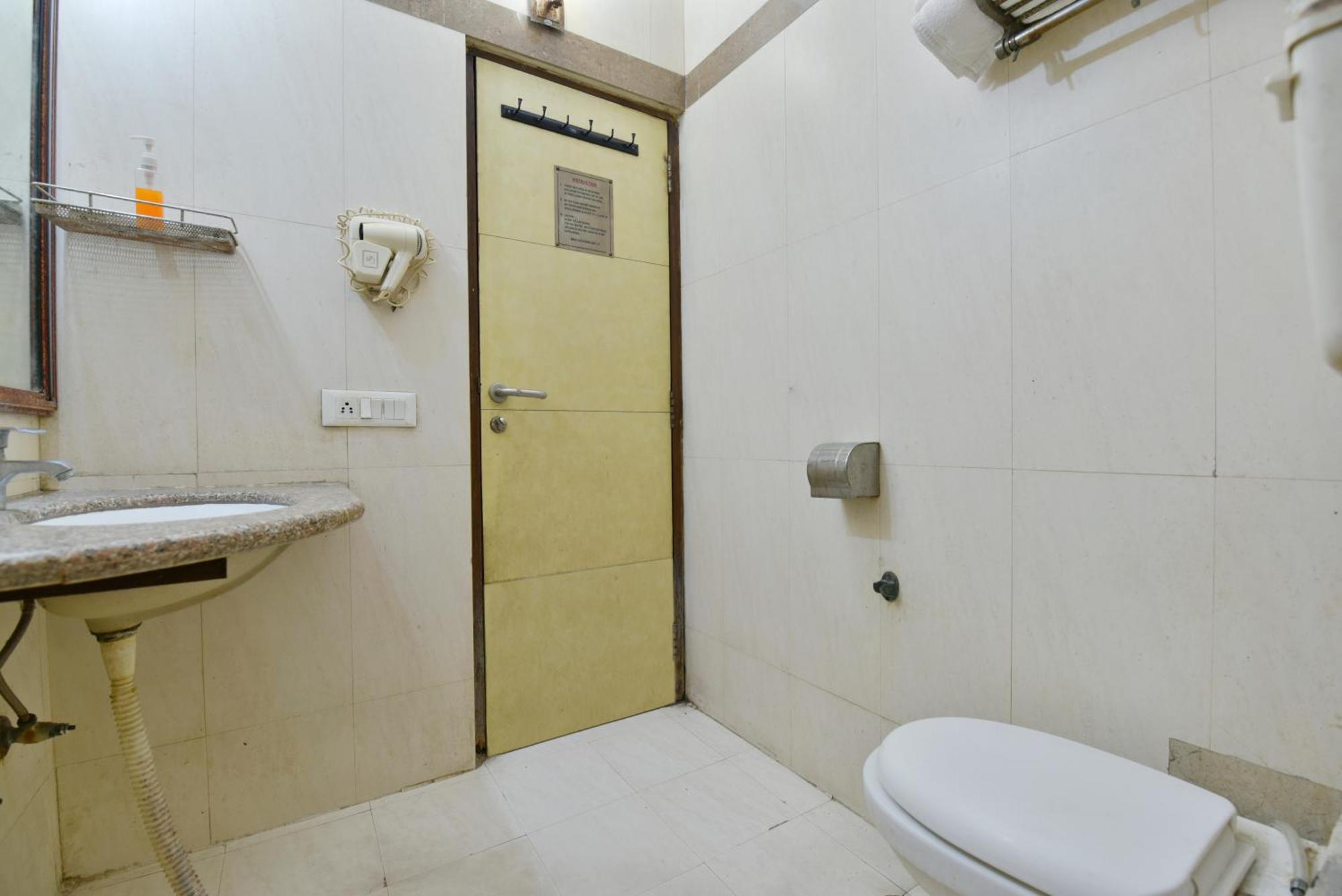 Hotel Family Spot Nueva Delhi Exterior foto