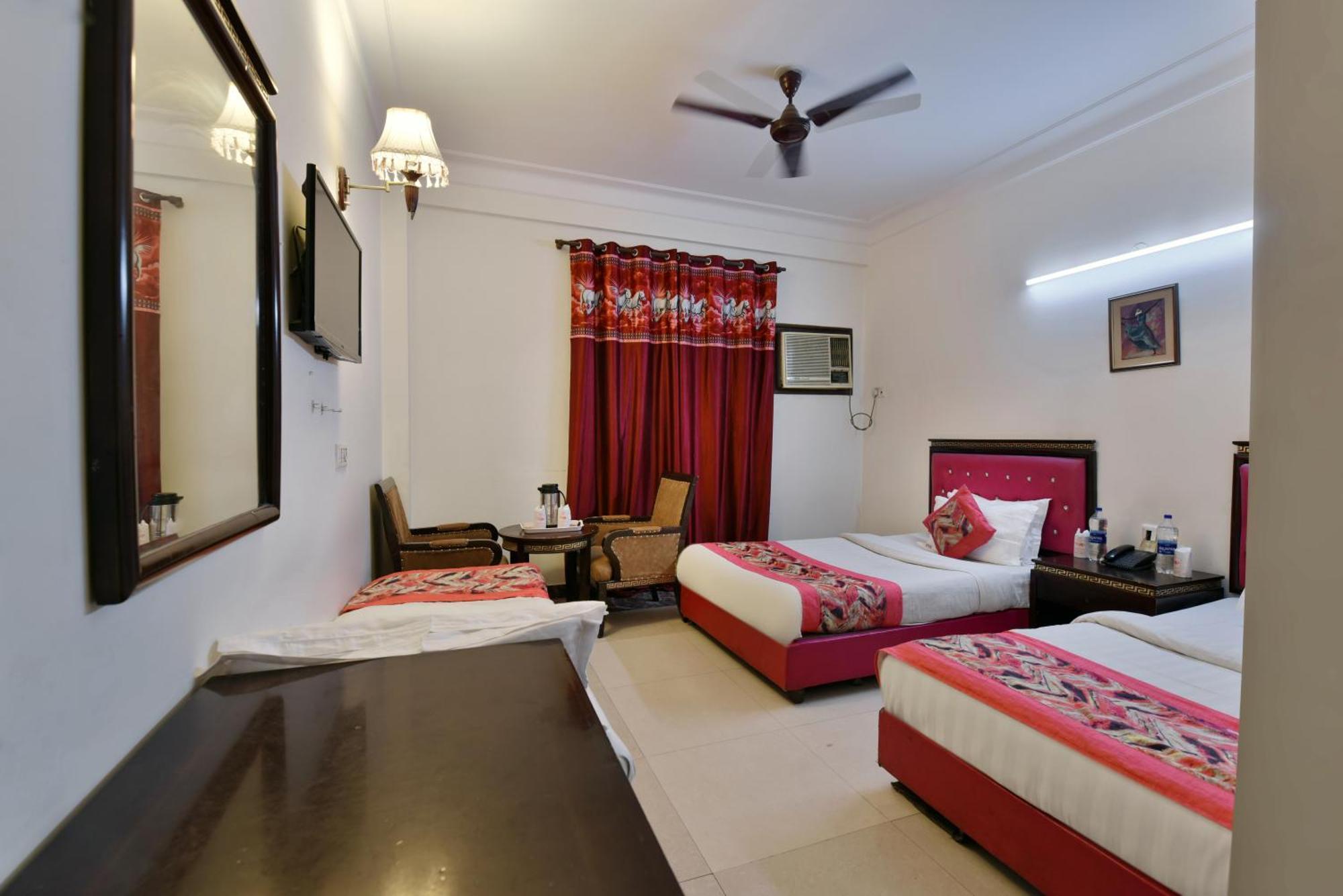 Hotel Family Spot Nueva Delhi Exterior foto