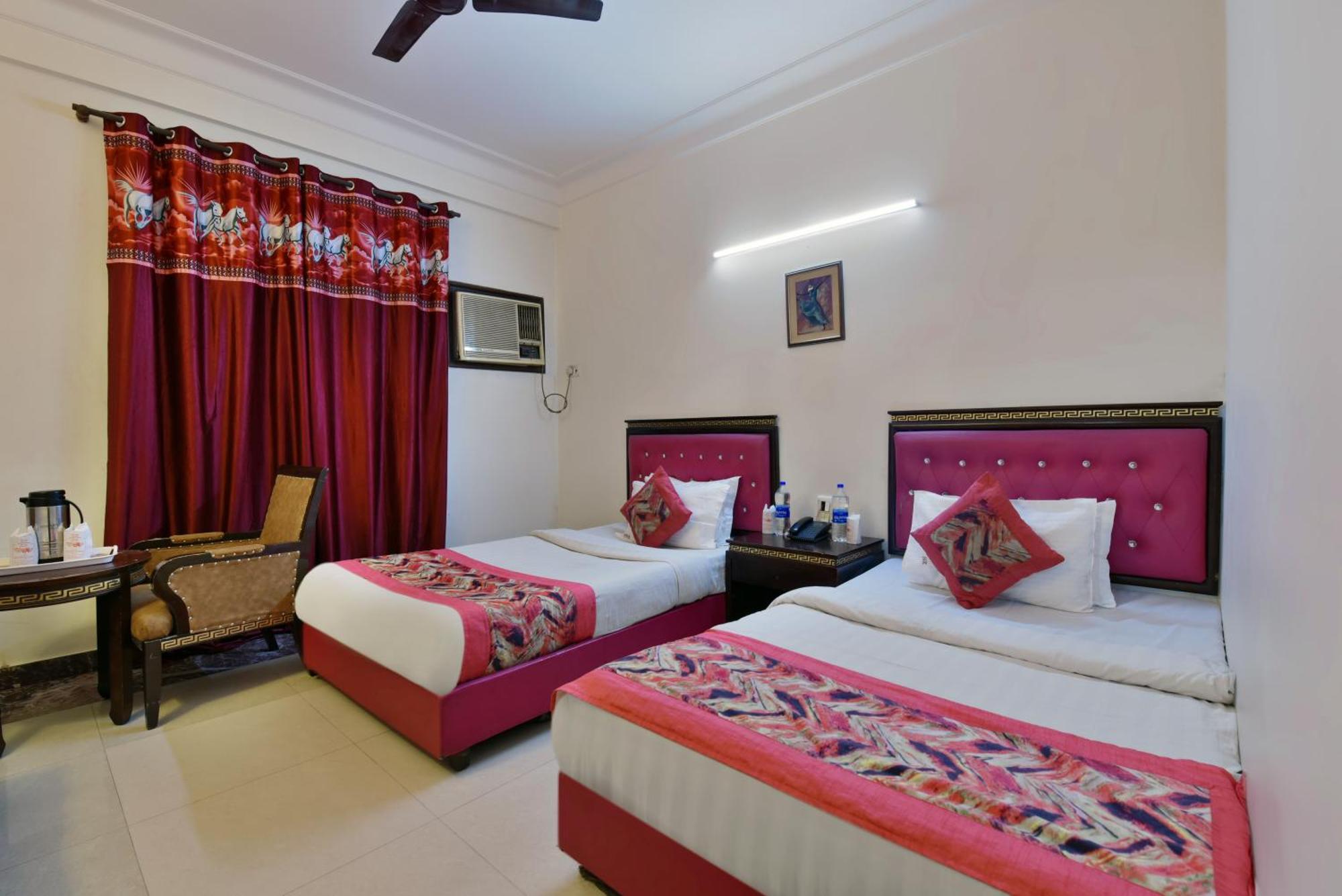 Hotel Family Spot Nueva Delhi Exterior foto