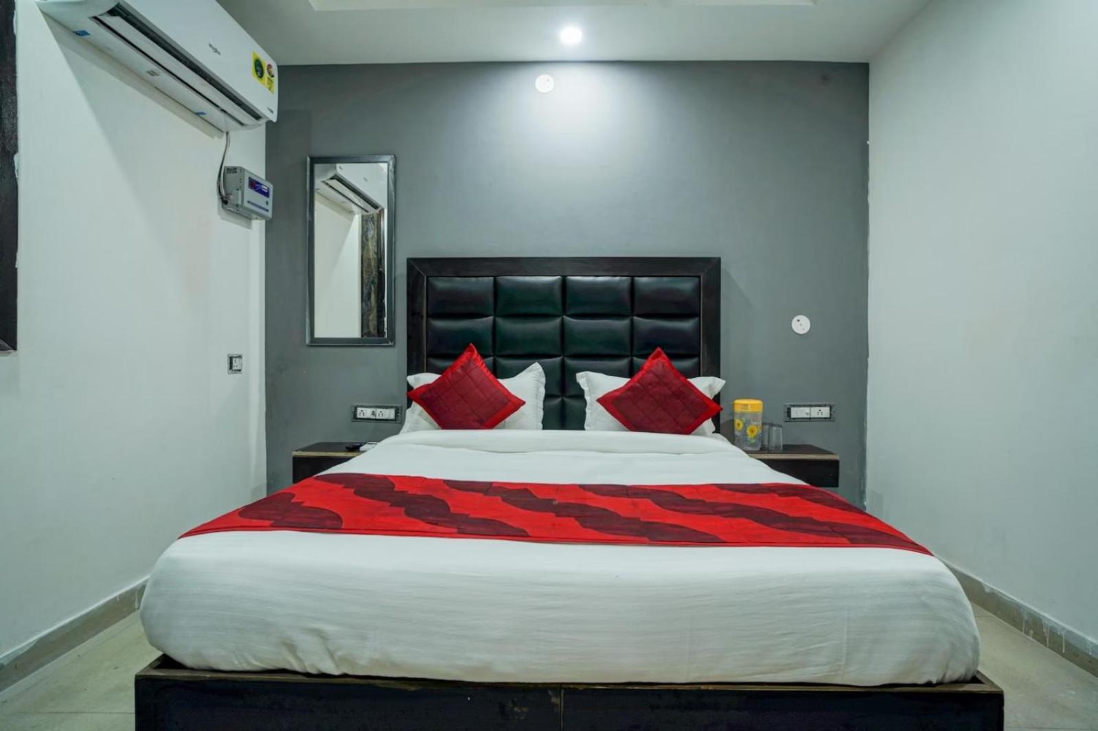 Hotel Family Spot Nueva Delhi Exterior foto